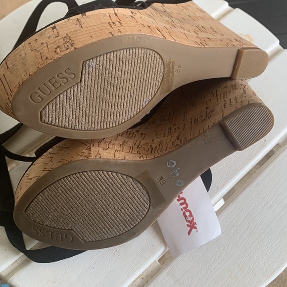 Guess Wedges - Picture 3 of 6